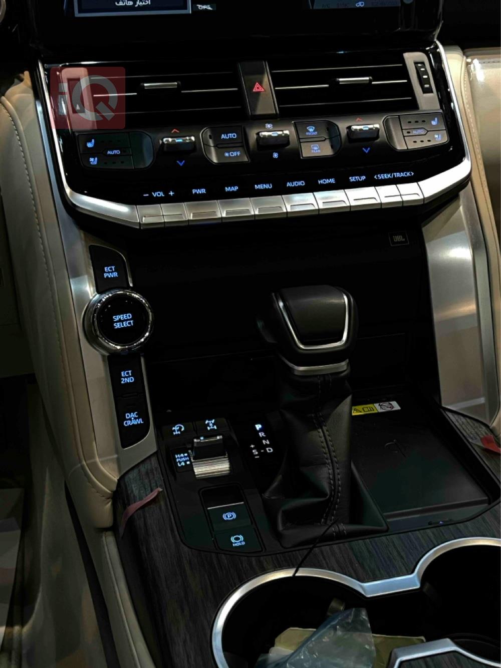 تۆیۆتا لاند کروزەر